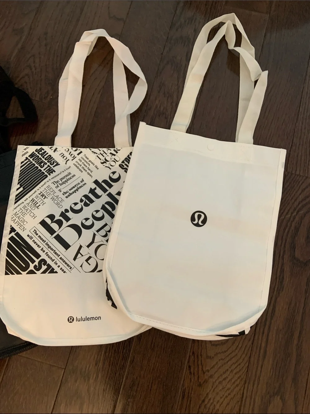 lululemon athletica snall Tote Pack in Black and White & green